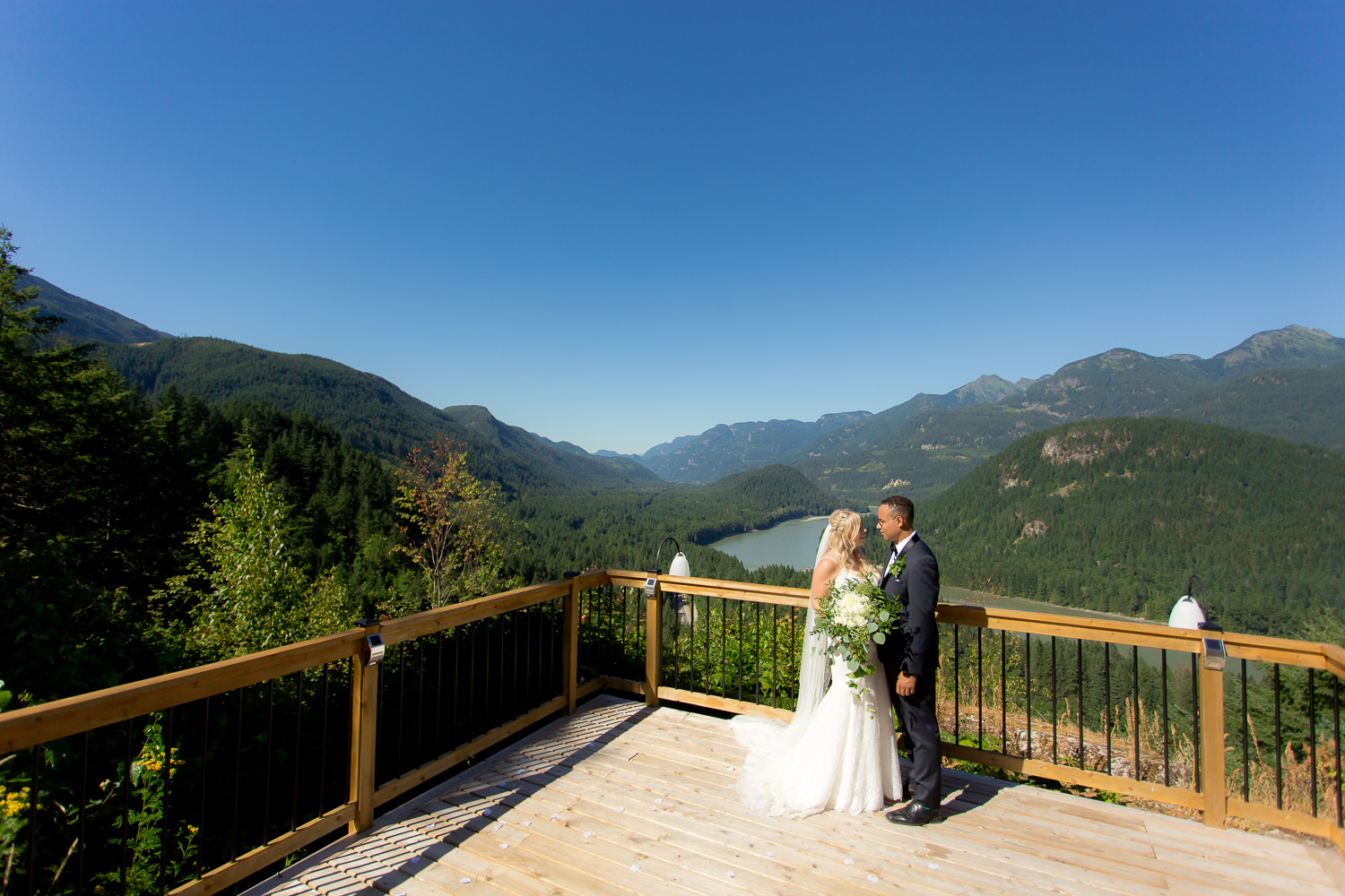 American Creek Lodge Wedding Photos